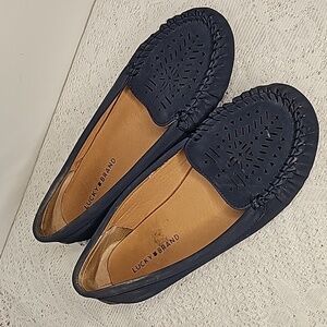 Lucky Brand blue leather eyelet cut slip on loafer flats sz 9